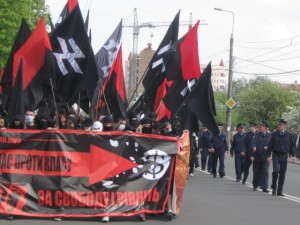 нацики националисты марш Тернополь Бандерштат Бандерштадт парад первое мая первомайский