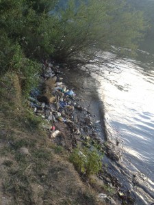 Серет, ріка, сміття