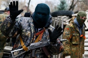 Сепаратисти з автоматами на Донбасі