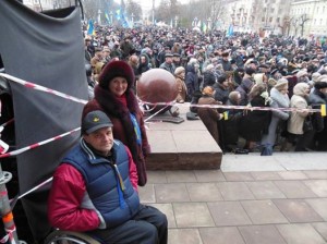 Олександр Башта і Леся Романчук на тернопільському Майдані